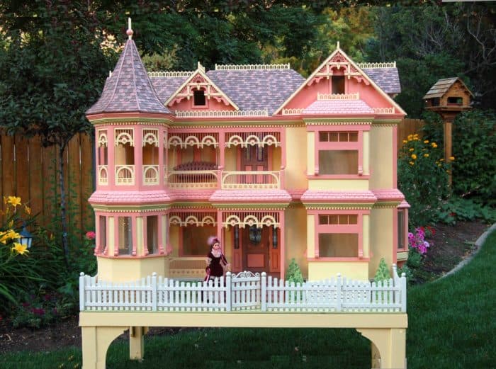 Victorian Barbie House woodworking plan with ample patterns to complete the project