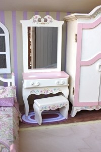 Make like this painted version or build in hardwoods