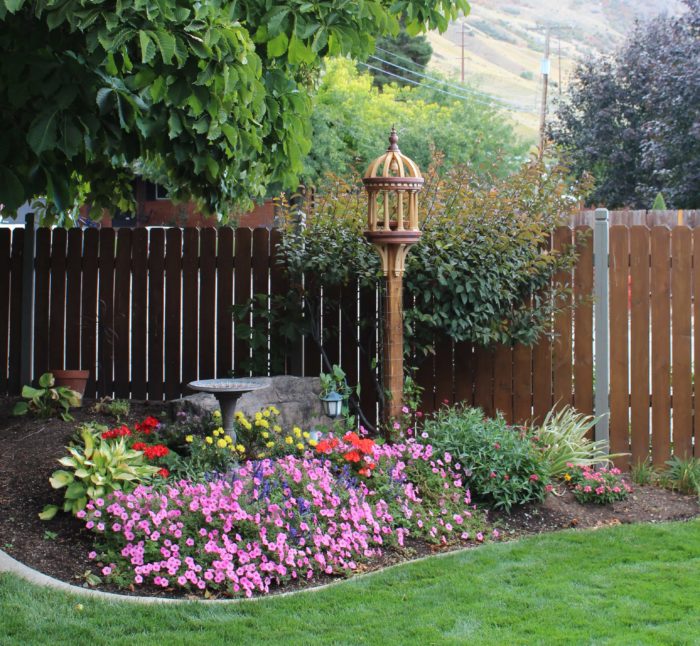 Tuscany Bird Feeder made from a Woodworking plan