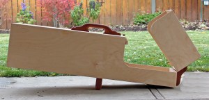 Woodworking plan for a animal trap in triggered position