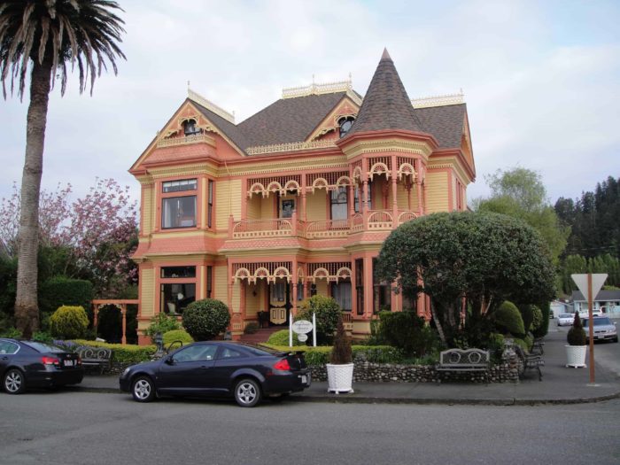 100 plus year old Victorian House used as a model for the woodworking plan