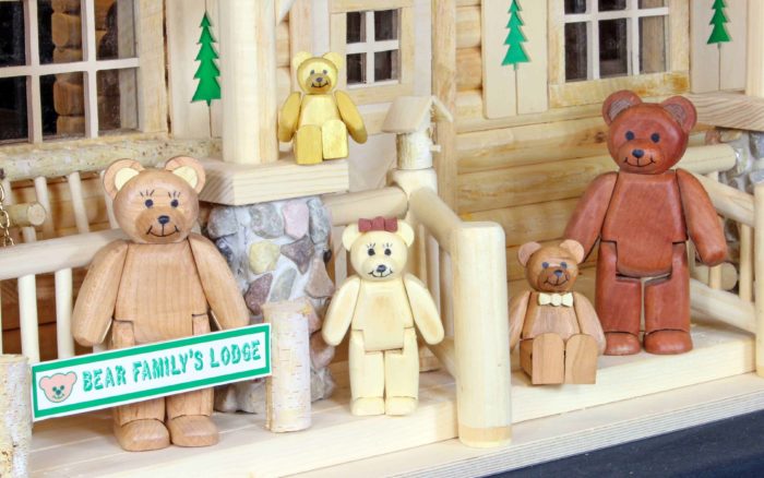 A leading woodworking plan package, nearly all patterns full size