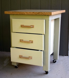 Great storage in drawers and space for wood clamps