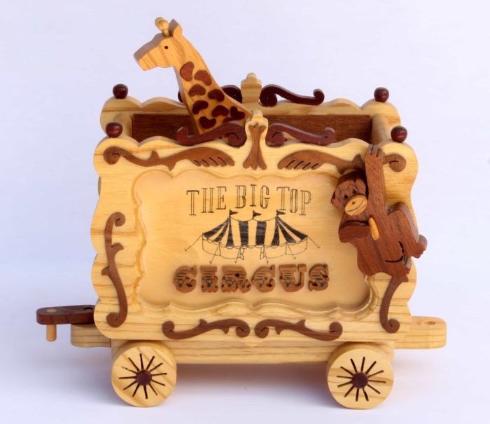 Giraffe car and monkey with a circus train car woodworking plan