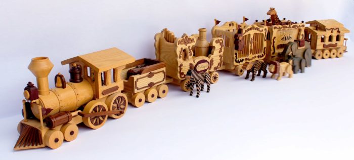 Full view of the Circus Train woodworking plan